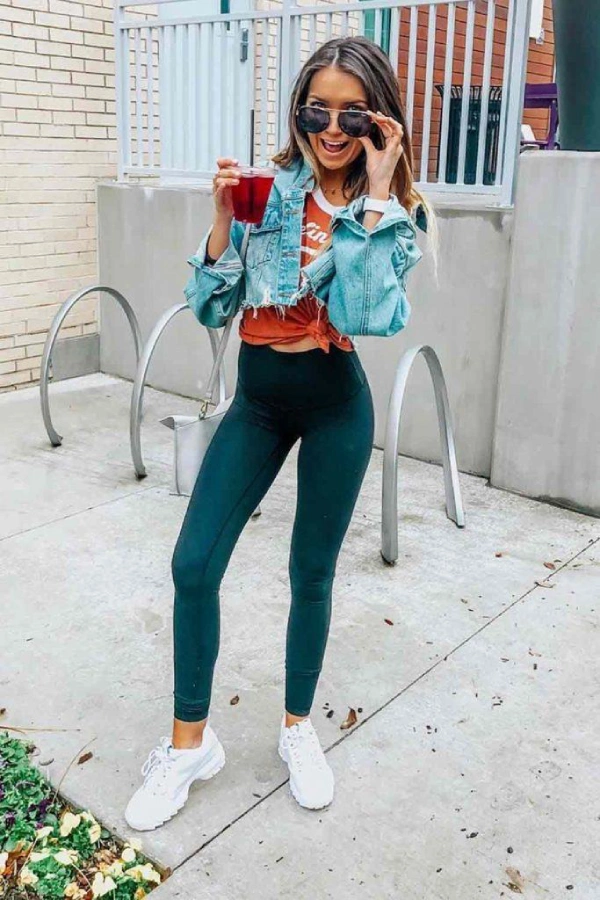25+ Denim Jacket Outfit Great to add to your Spring Look - Girl Outfits